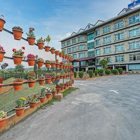 Hotel The Chinar Srinagar Exterior foto